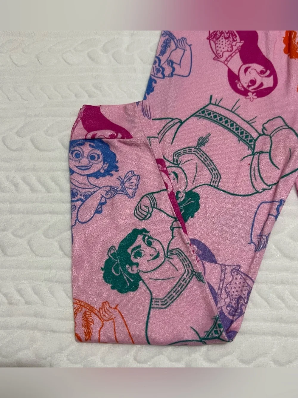 💗 Disney - Encantó Pink Girls' Character Long-Sleeve Pajama Set‎